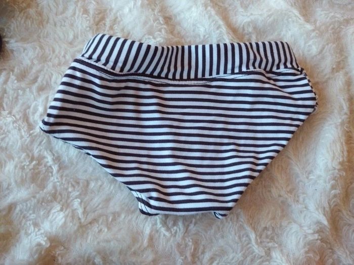 Maillot de bain 2 pièces Fille 2 ans rayures Fleurs Vertbaudet - photo numéro 15