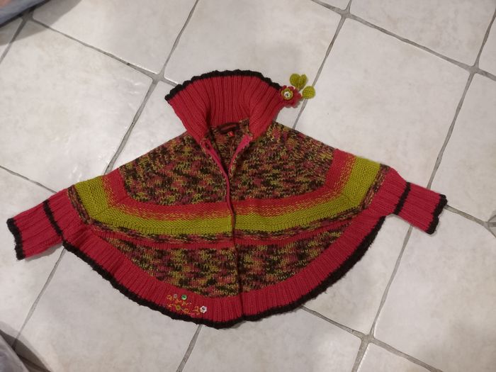 Poncho Catimini 6 ans - photo numéro 2
