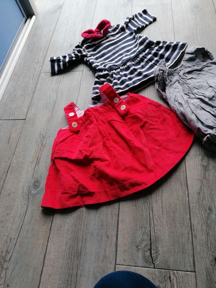 Lot 3 robes - photo numéro 2
