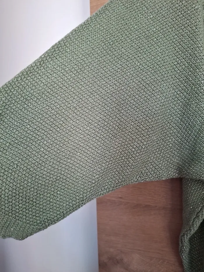 Pull léger manches 3/4 Made in Italy taille M
Très bon état - photo numéro 2