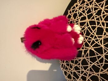 Porte-clés  « Lapin duveteux » Framboise 