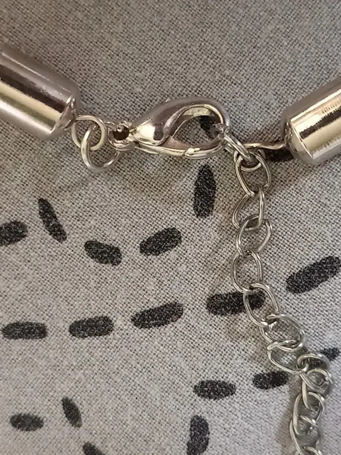 Collier gris blanc bréal vintage - photo numéro 4