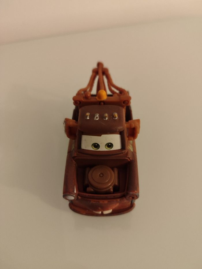 Voiture Cars  Martin Disney - photo numéro 5