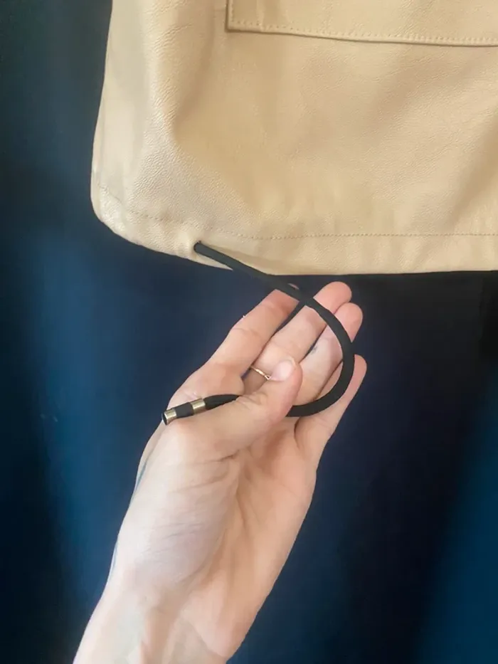 Veste sans manches similicuir - photo numéro 7