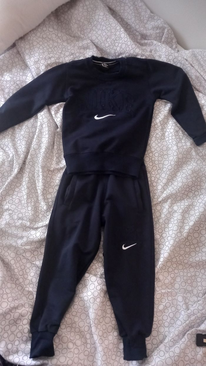 Ensemble nike 2 ans