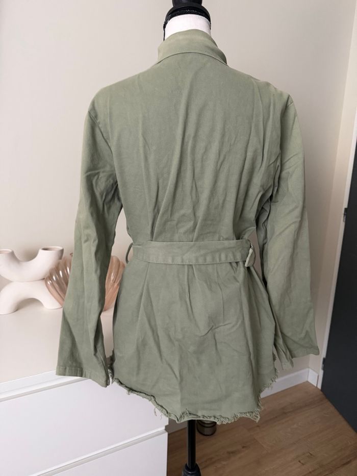 Veste kaki, effet "déchirée" - photo numéro 3