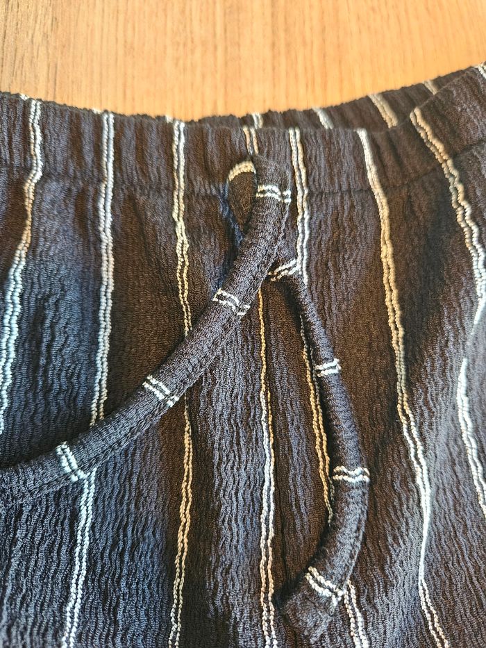 Pantalon neuf taille 32 - photo numéro 5