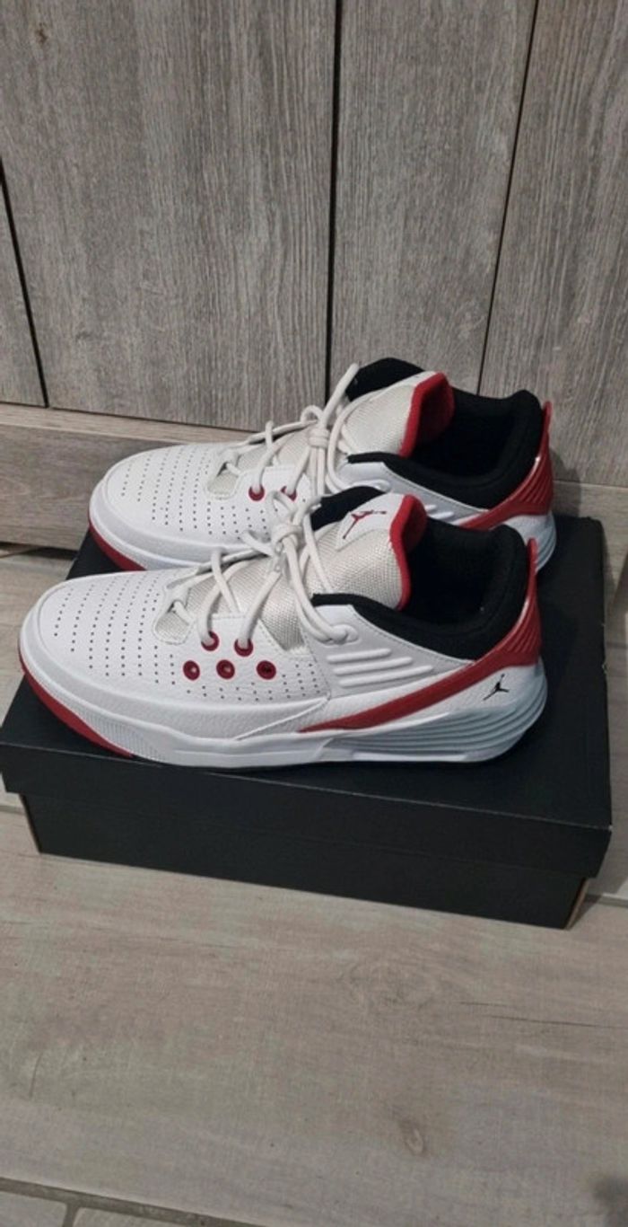 Basket Jordan nike air taille 39