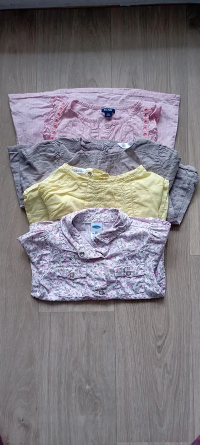 Lot de 4 chemises été 18M