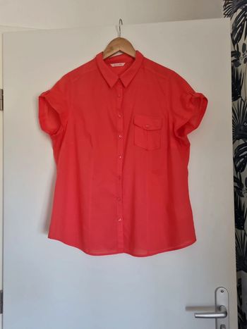 Blouse rose corail manches courtes