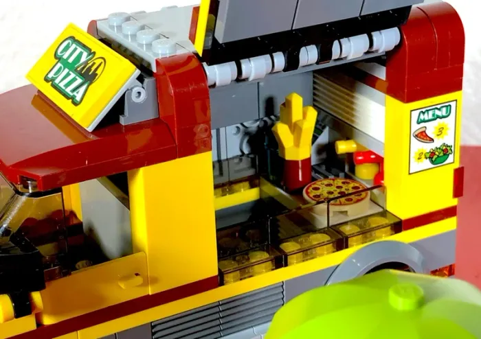 LEGO City 60150 - Pizza Van / Le Camion Pizza - photo numéro 5