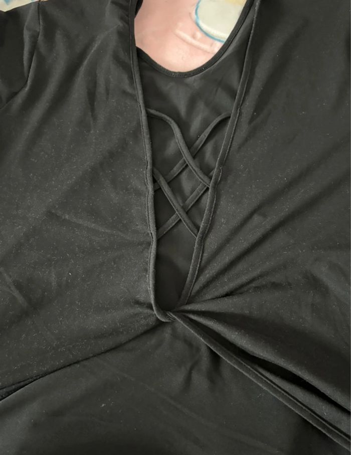 Tee-shirts noir dos nu - photo numéro 6