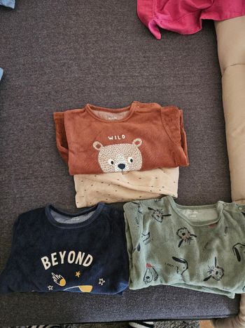 Lot vêtements garçon divers 18 à 24 mois