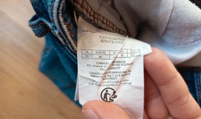 Short en jean Camaïeu taille 38 - photo numéro 4