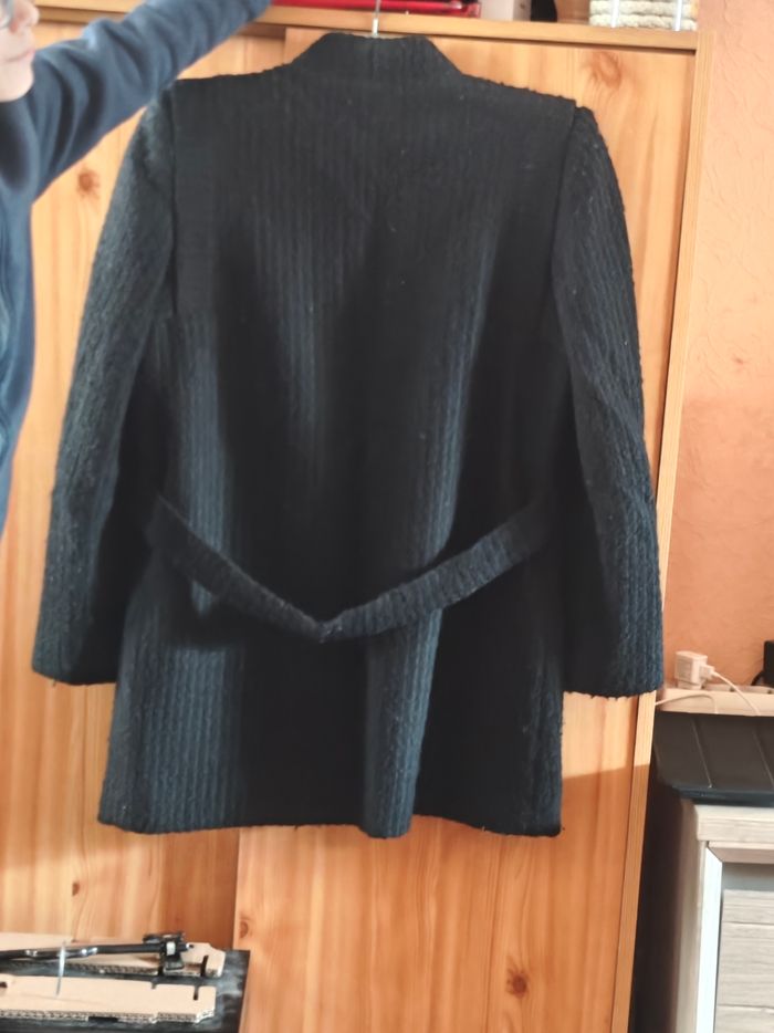 Veste noir effet lainage et épaulettes (correspond à un 42/44) - photo numéro 2