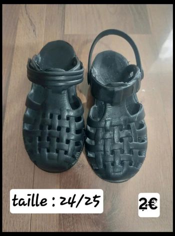 Sandales enfant taille 24/25