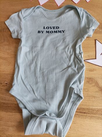 Body 12-18 mois loved by mommy