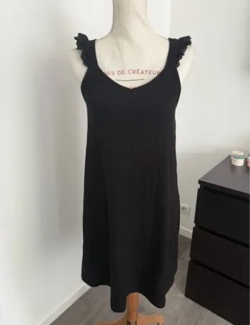 Robe d'été noire Camaïeu taille S ou 36