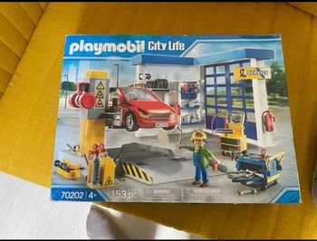 Le garage playmobil