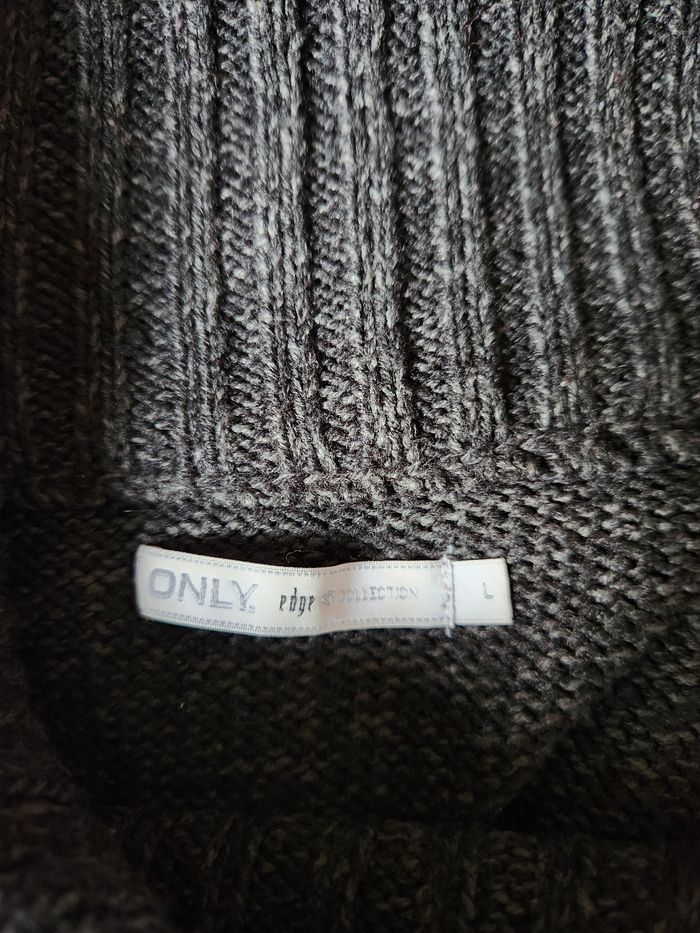 Pull long Only gris foncé – taille L – col asymétrique – très bon état - photo numéro 3