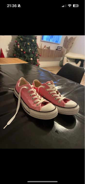 Converse rose