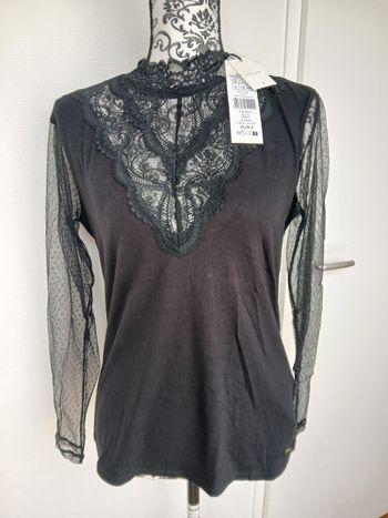 Haut noir en dentelle Morgan T.L 