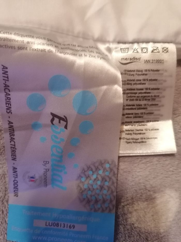 Oreiller ergonomique déhoussable en mousse - photo numéro 3