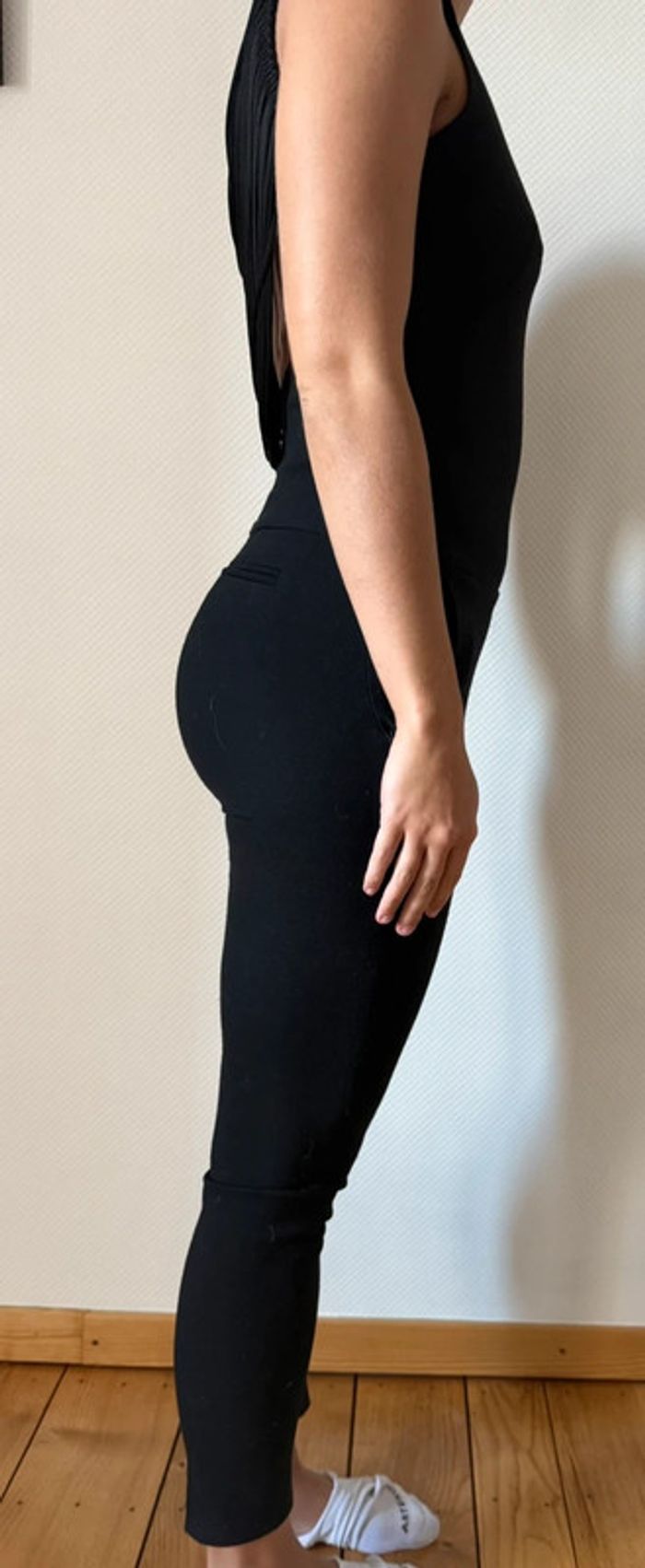 Combi pantalon ba&sh en très bon état taille 0 - photo numéro 2