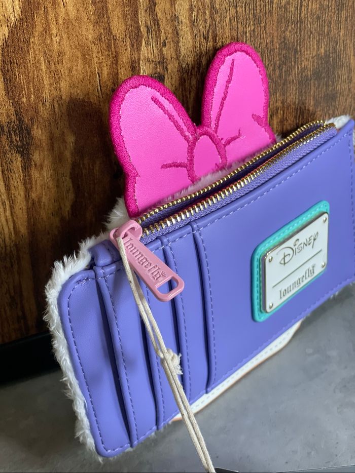 Porte-cartes Daisy Disney Loungefly neuf - photo numéro 5