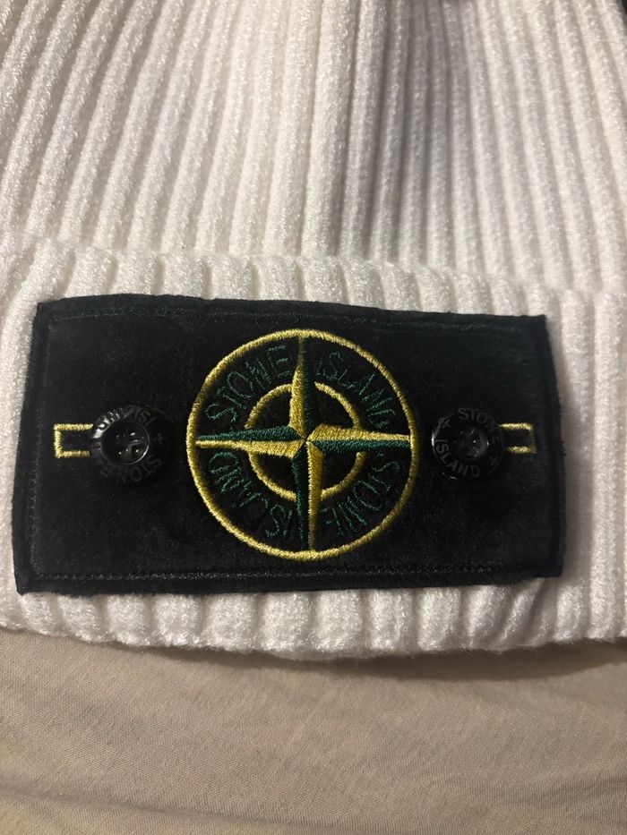 Bonnet blanc neuf avec étiquette - photo numéro 3