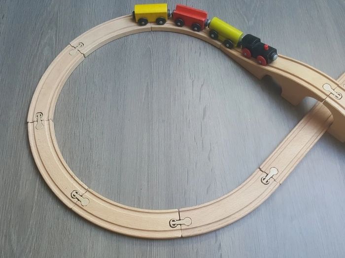 Circuit train en bois 20 pièces - photo numéro 2