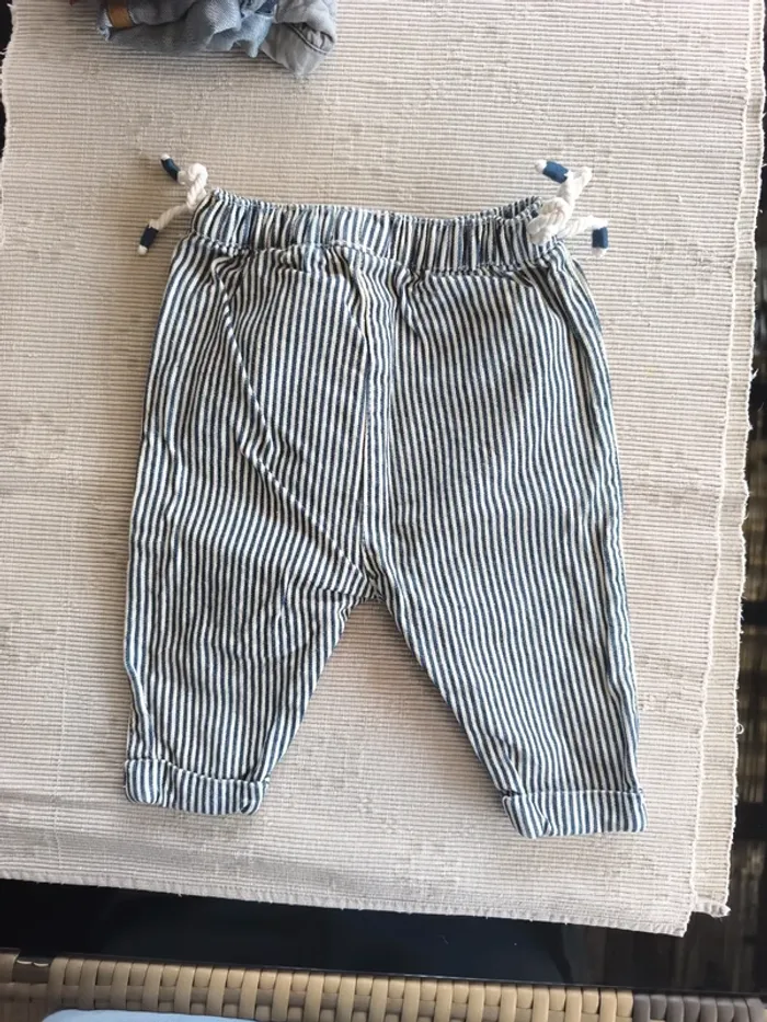 Pantalon rayé matin 3 mois  mixte