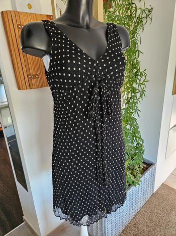 Robe noir à pois blancs en tulle et soie taille M