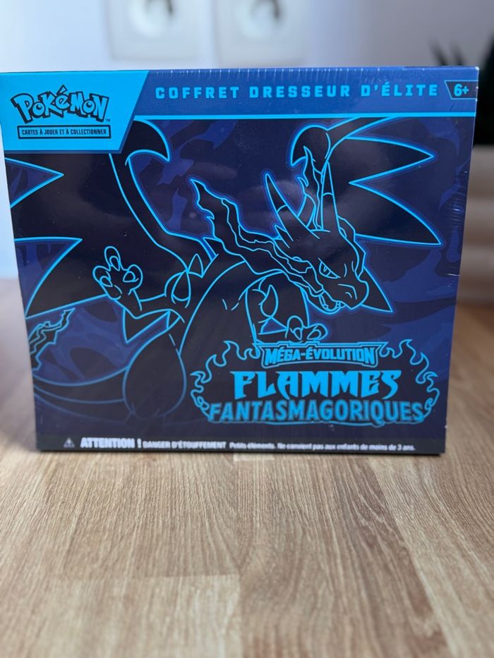 ETB Flammes Fantasmagoriques ME2