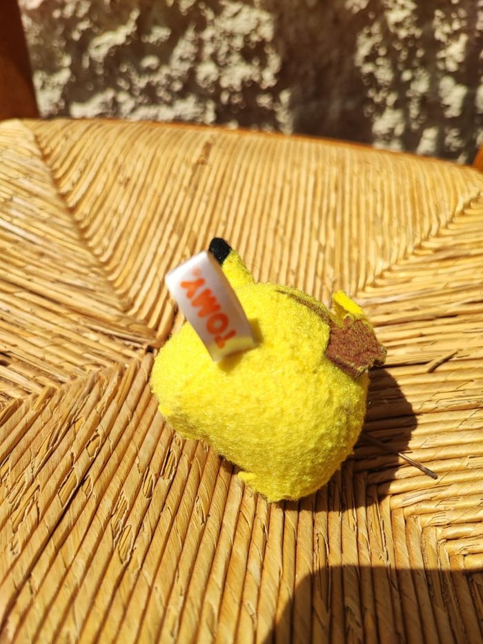 Peluche doudou vintage Pikachu pokémon A - photo numéro 9