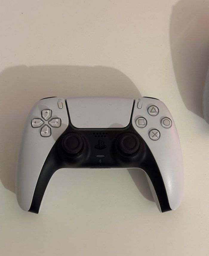 Console - photo numéro 6