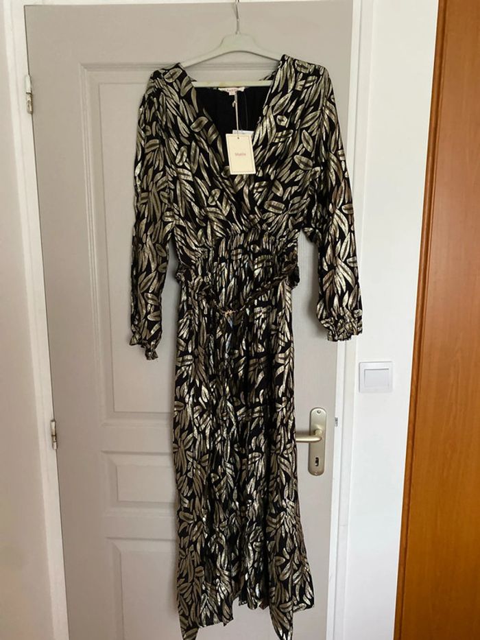 Robe de soirée portefeuille très cintrée