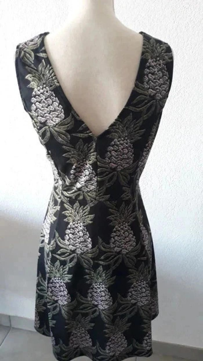 robe d'été taille S/36 H&M très bon état - photo numéro 4