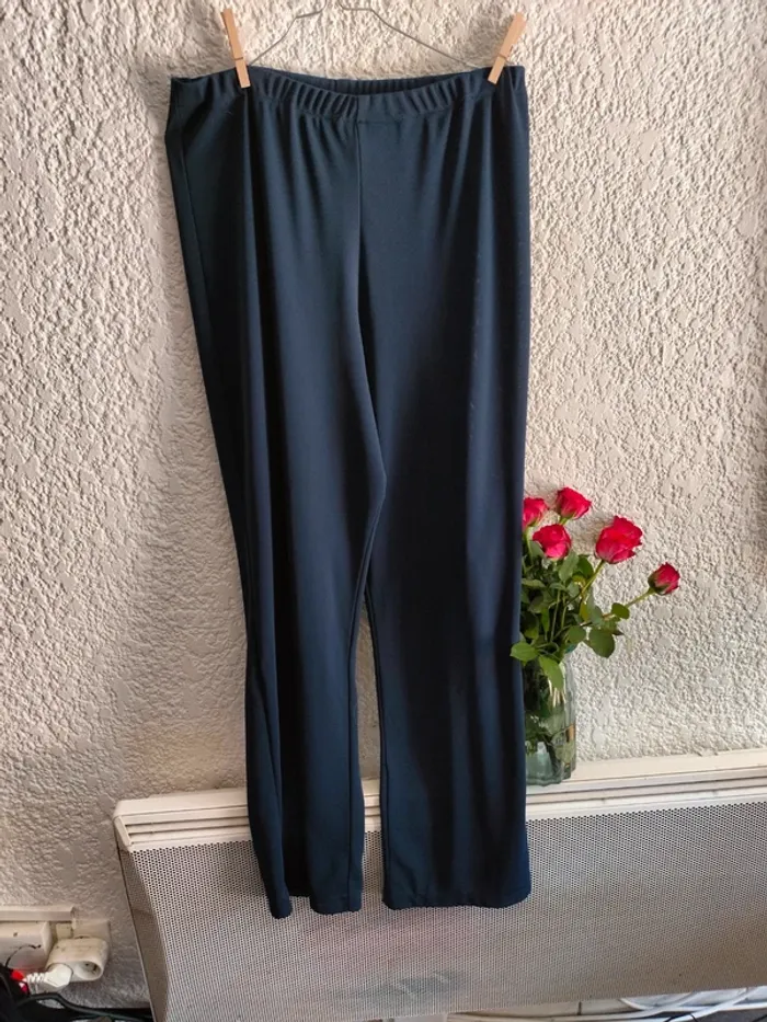 Pantalon à élastique bleu taille 40