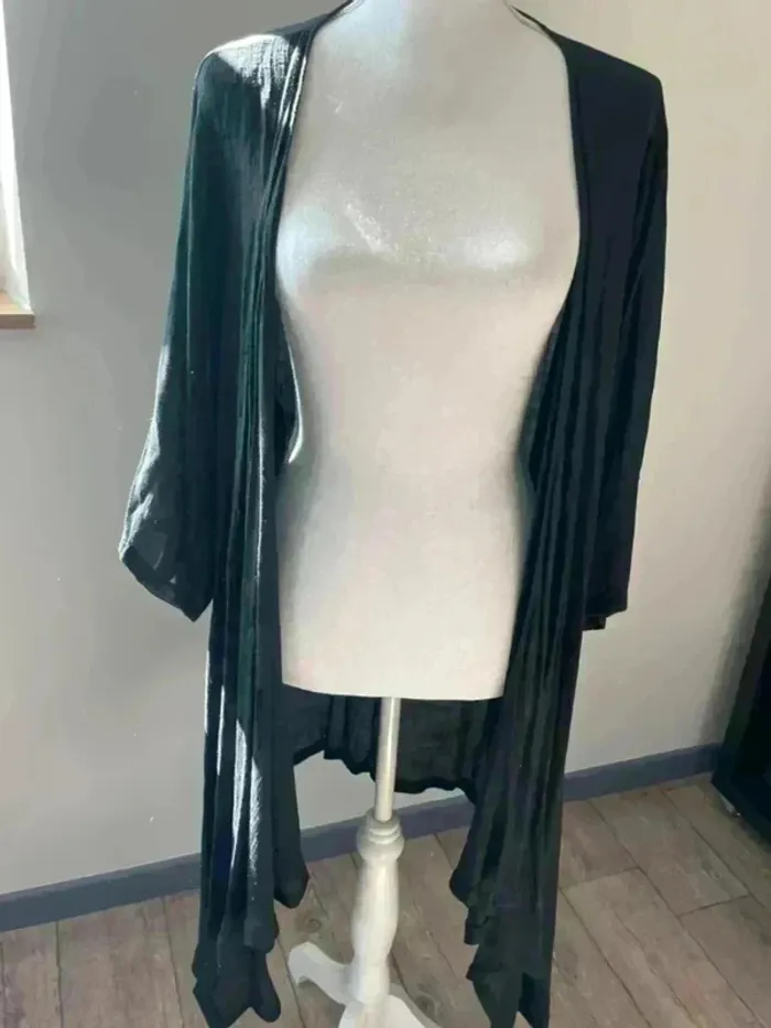 Robe noire + veste   taille 5 - photo numéro 5