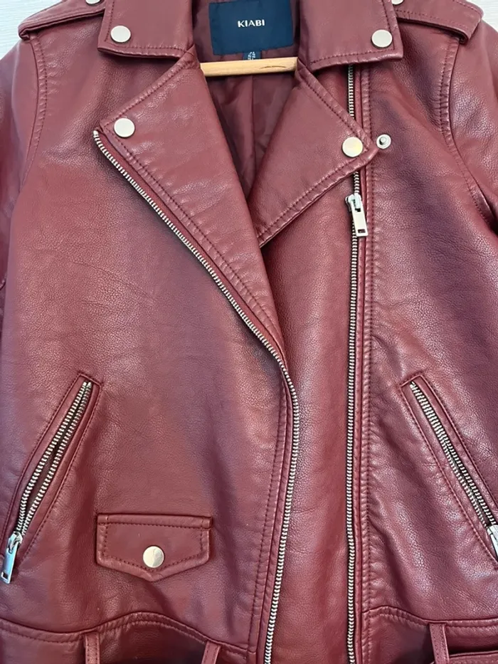 Veste simili cuir bordeaux taille 34 – Très bon état - photo numéro 2