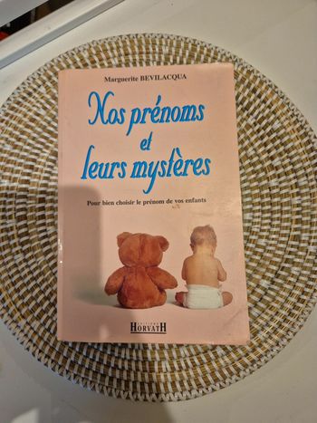 Livre nos prénoms et leurs mystères