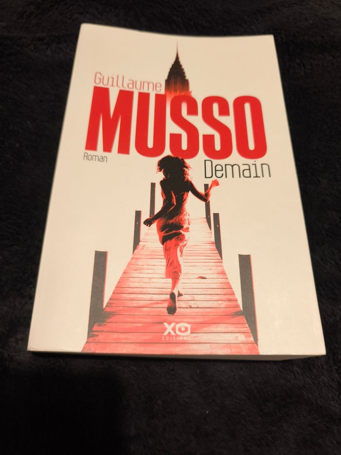 Livre Musso "Demain"