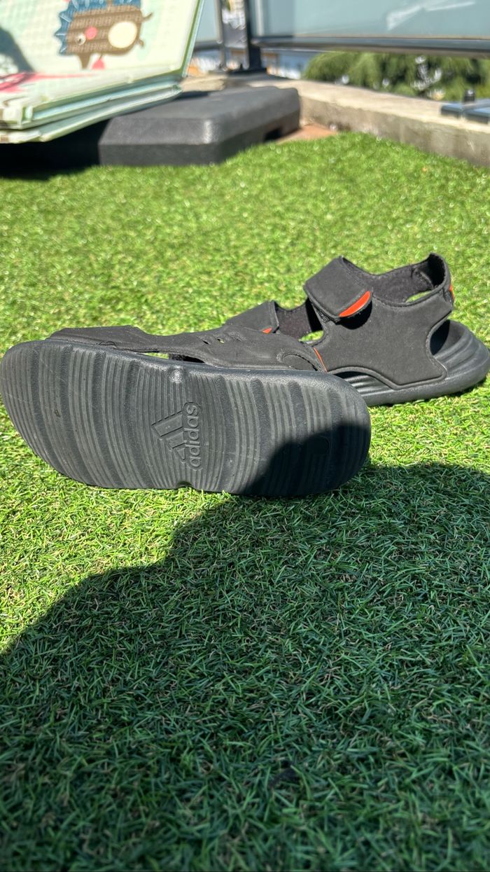 Chaussures adidas - photo numéro 3