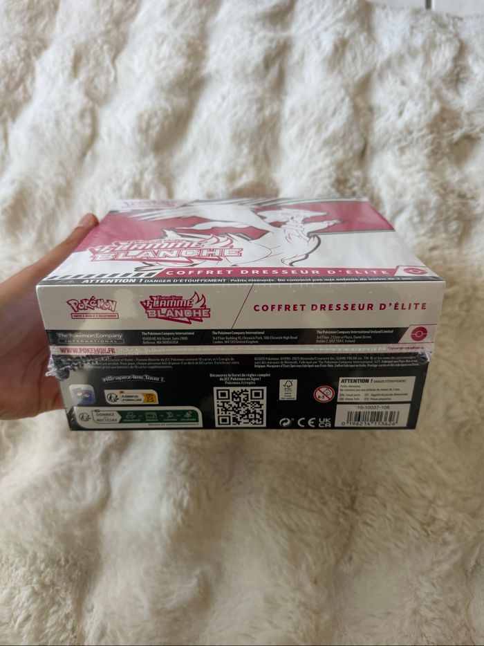 ETB EV 10.5 - Coffret Dresseur d'élite Flamme Blanche - photo numéro 6