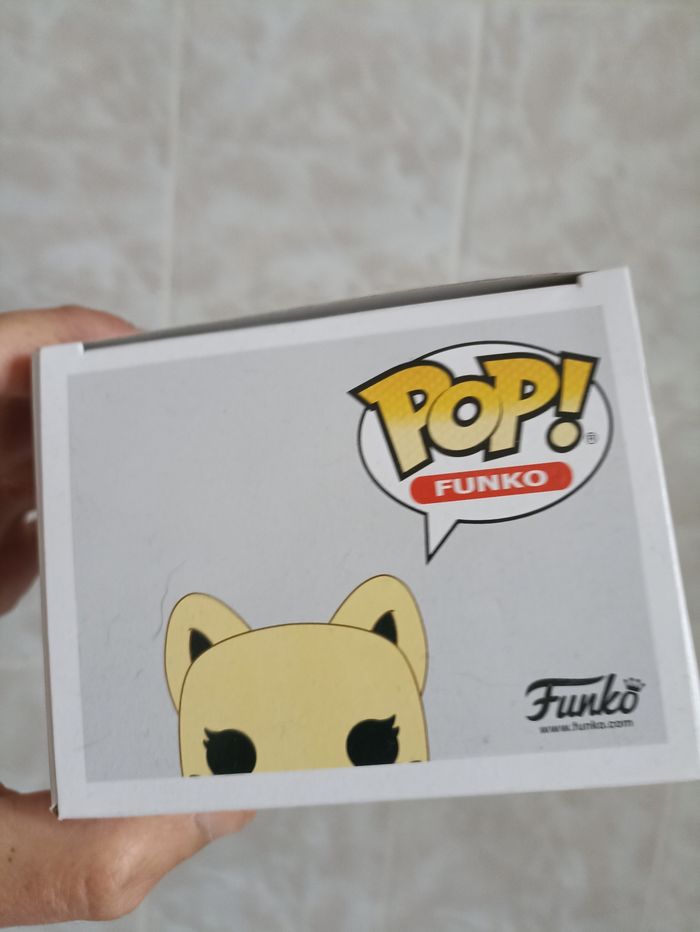 Funko pop tasty Peach 324 Queen bee  meowchi - photo numéro 4