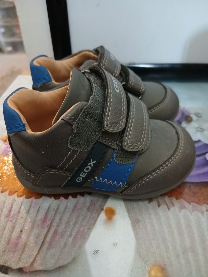 Chaussures Geox bébé pointure 18 - photo numéro 2