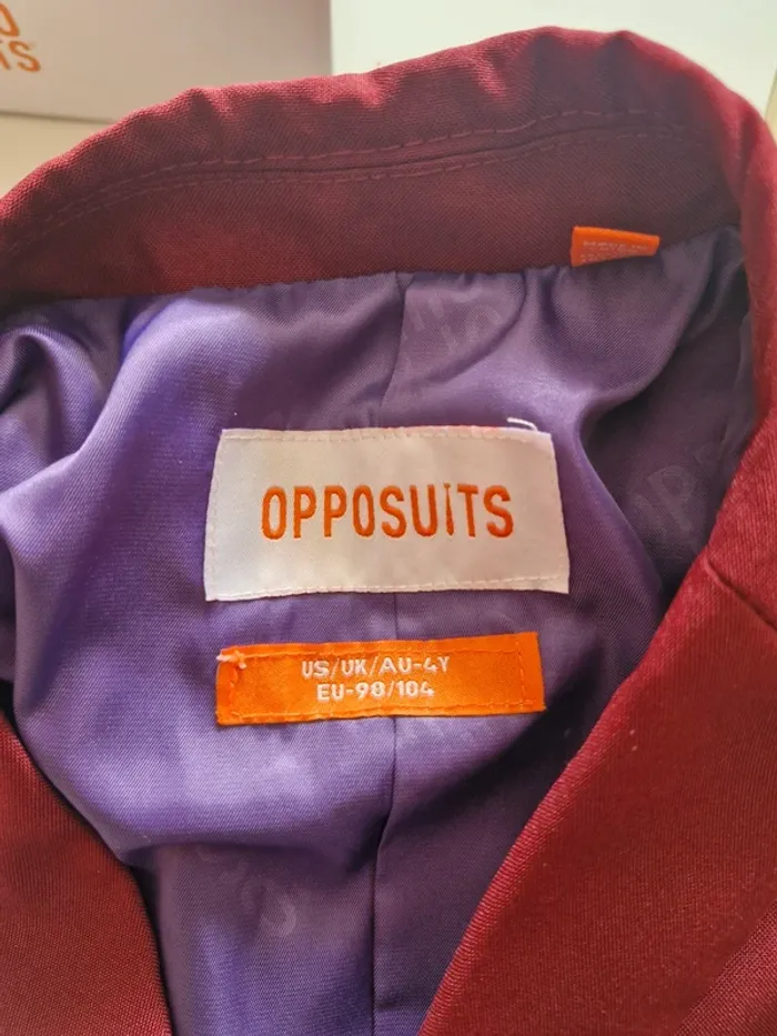 Costume bordeaux 4 ans Opos Suit – bon état - photo numéro 7