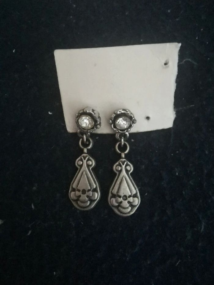 Boucles d'oreilles pendantes argentées