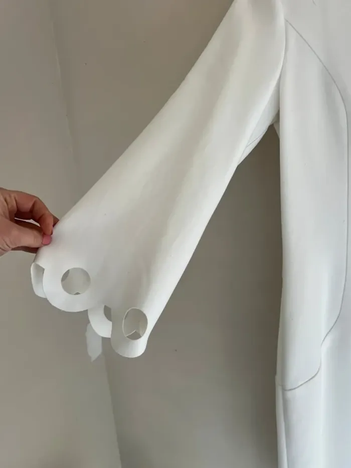 Robe blanche Caroline Biss - photo numéro 3